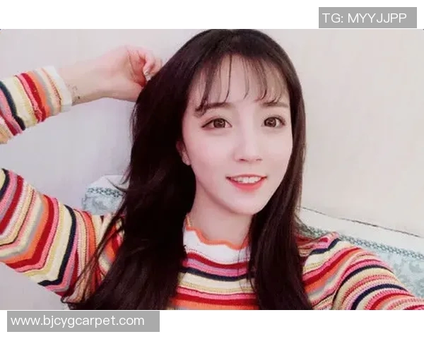 陈娜独家揭秘足球世界的精彩瞬间与独特见解分享