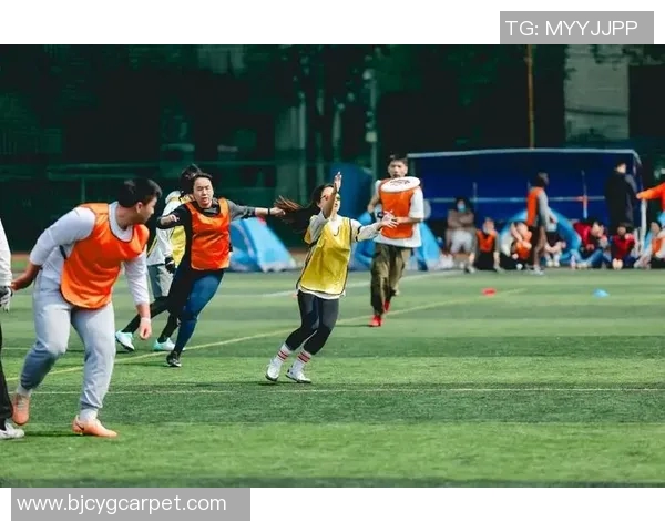 飞盘飞扬：重庆飞盘队成长历程的真实记录与感人故事